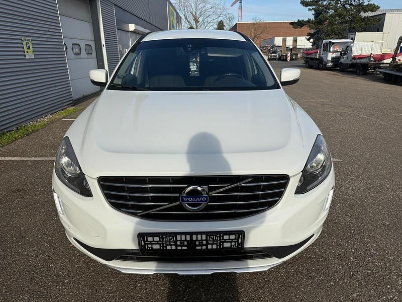 Weiß Gebraucht 2014 Volvo XC60 SUV | 9.700 € - Bild 1/4