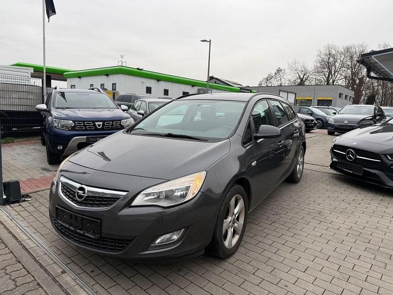 Gebraucht Opel Astra Selection 110 PS (80 kW) 2012 Grau Kombi