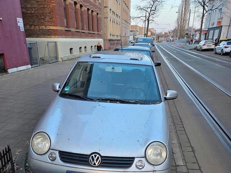 Silber Gebraucht 2002 VW Lupo Kleinwagen | 350 € (Superpreis) - Bild 1/4