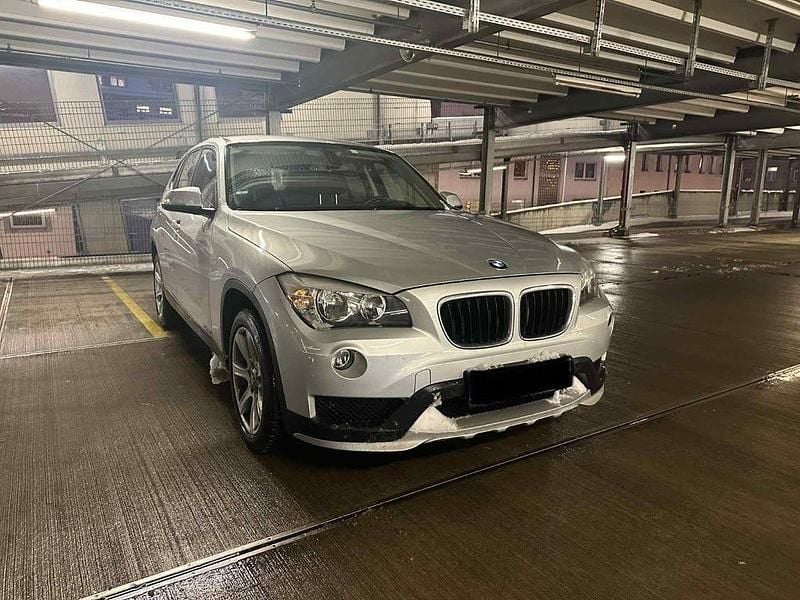 Grau Gebraucht 2014 BMW X1 SUV | 8.900 € (Guter Preis) - Bild 1/4