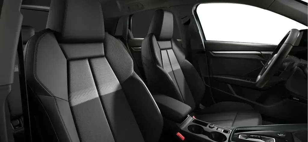 Second-hand Audi A3 Advanced 116 CP (85 kW) 2025 Gri Berlinǎ