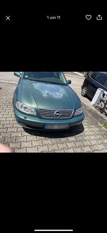Grün Gebraucht 2001 Opel Omega Design Edition Limousine | 950 € (Superpreis) - Bild 1/4