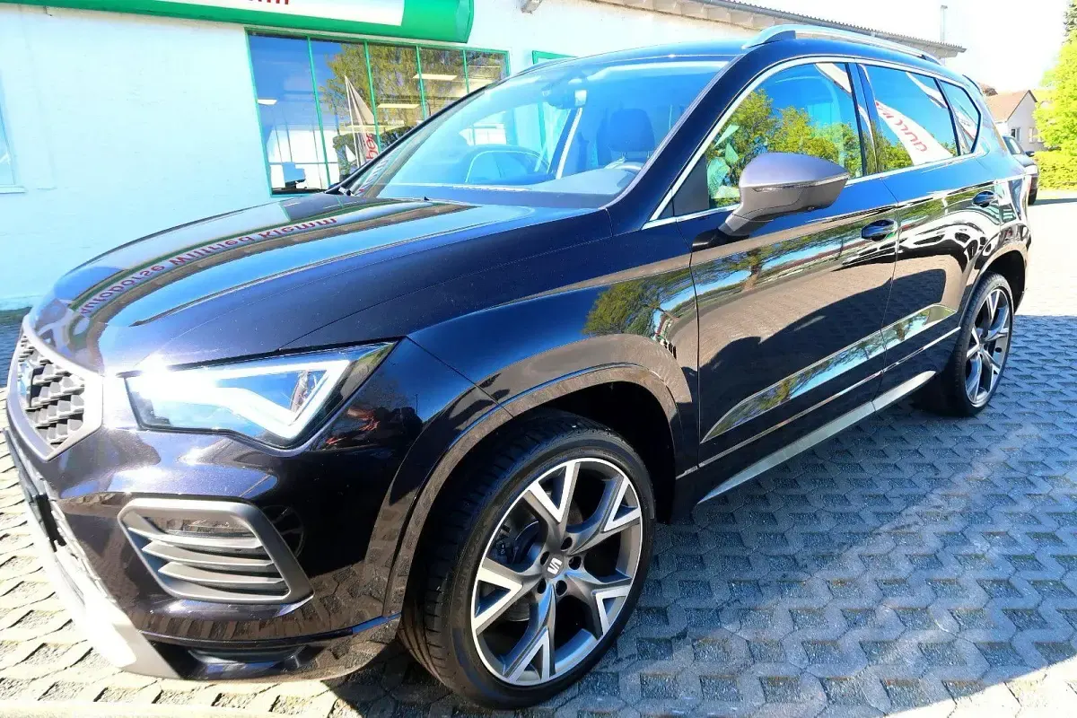 Gebraucht Seat Ateca FR 150 PS (110 kW) 2022 Magicschwarzpearleffect SUV