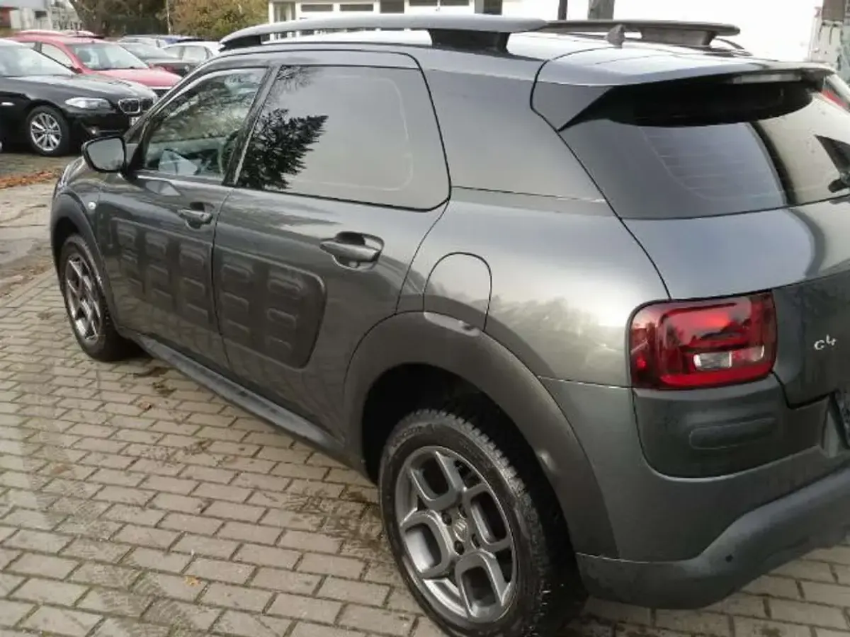 Używany Citroën C4 Feel 99 KM (72 kW) 2015 Szary SUV