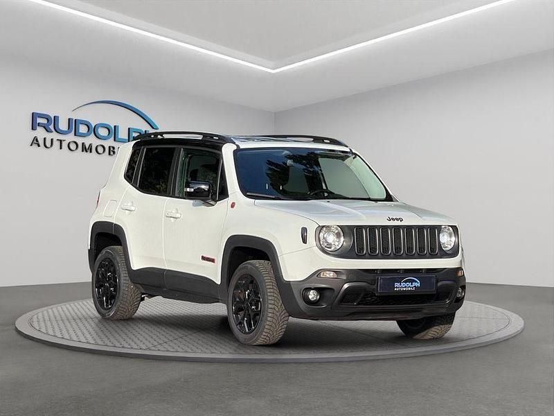 Weiß Gebraucht 2015 Jeep Renegade Trailhawk SUV | 16.399 € (Fairer Preis) - Bild 1/4