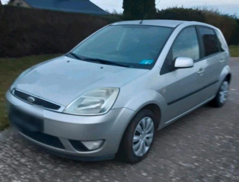 Gebraucht Ford Fiesta 80 PS (58 kW) 2005 Silber Kleinwagen