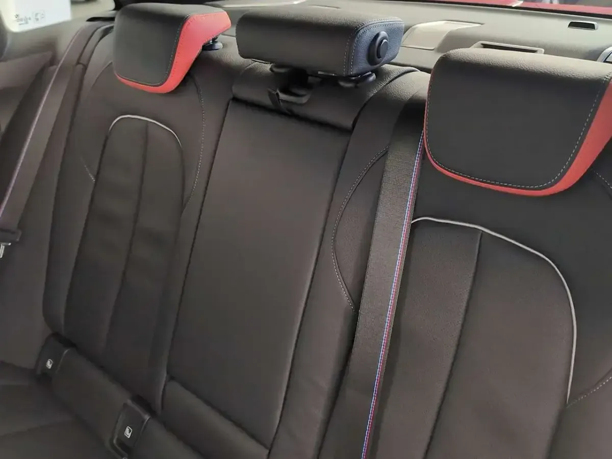 Gebraucht BMW 220 Performance 178 PS (130 kW) 2024 Rot Coupé