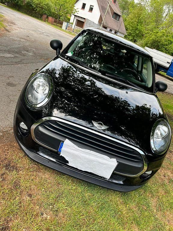 Schwarz Gebraucht 2017 Mini ONE Kleinwagen | 9.900 € (Guter Preis) - Bild 1/4