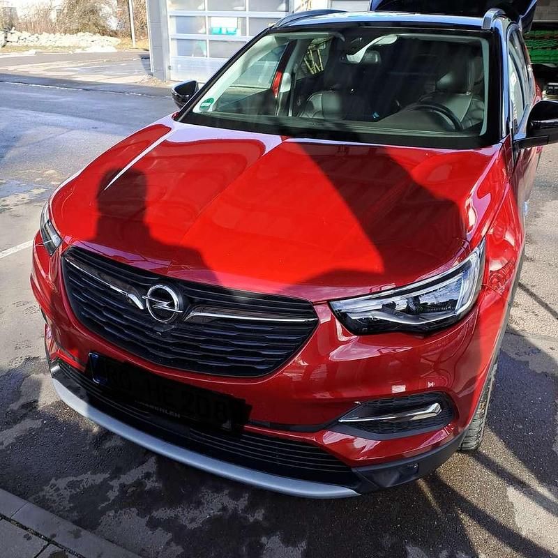 Second-hand Opel Grandland X 177 CP (130 kW) 2019 Roșu SUV