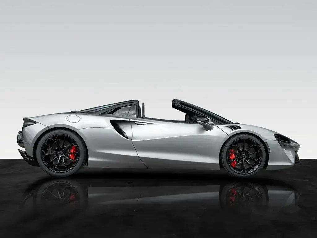 Gebraucht McLaren Artura 700 PS (514 kW) 2026 Silber Cabrio