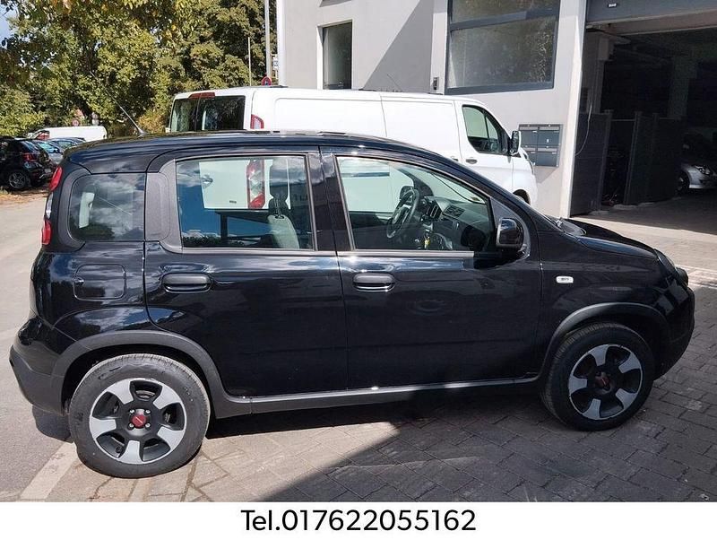 Gebraucht Fiat Panda 69 PS (50 kW) 2023 Schwarz Kleinwagen