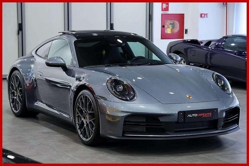 Gebraucht Porsche 992 394 PS (289 kW) 2025 Grau