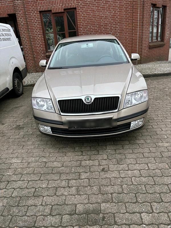 Gebraucht Skoda Octavia 102 PS (75 kW) 2005 Silber Limousine