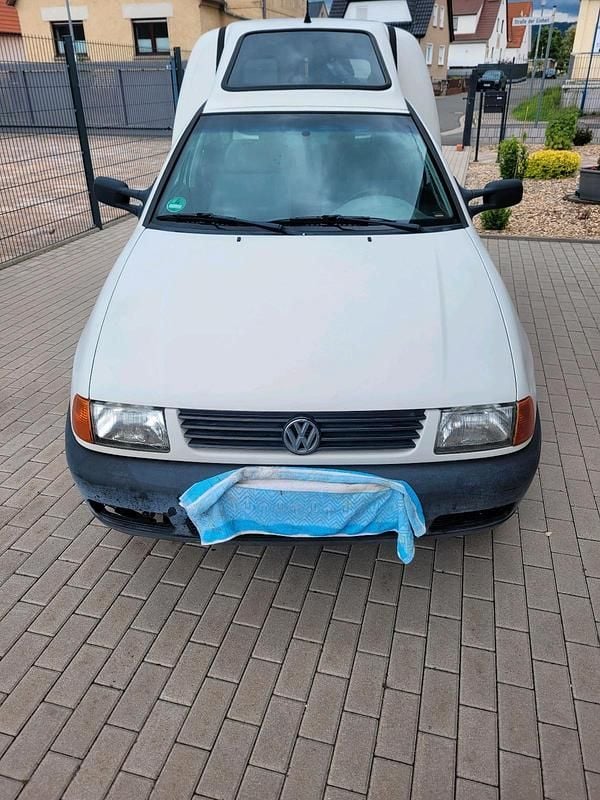 Weiß Gebraucht 2002 VW Caddy Van / Kleinbus | 2.150 € (Teuer) - Bild 1/4