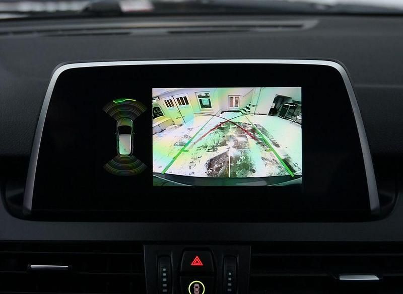 Gebraucht BMW 225 Active Tourer Comfort Edition 224 PS (164 kW) 2020 Grau Van / Kleinbus