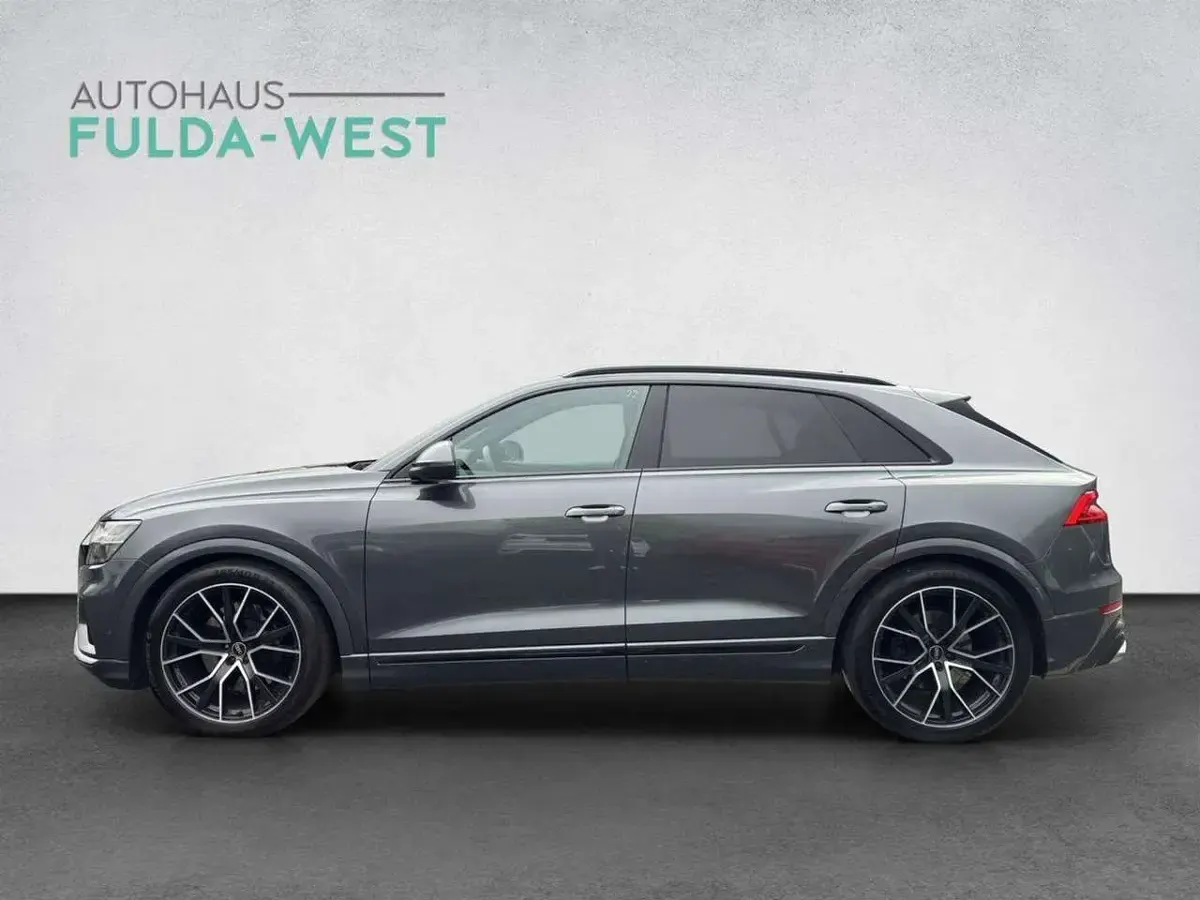 Gebraucht Audi SQ8 Ambiente 507 PS (372 kW) 2021 Daytonagrau perleffekt SUV