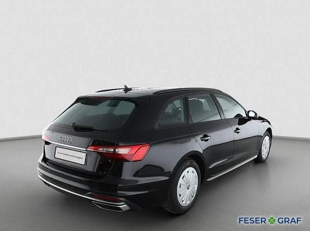 Gebraucht Audi A4 Advanced Plus 163 PS (119 kW) 2024 Mythosschwarz metallic Kombi