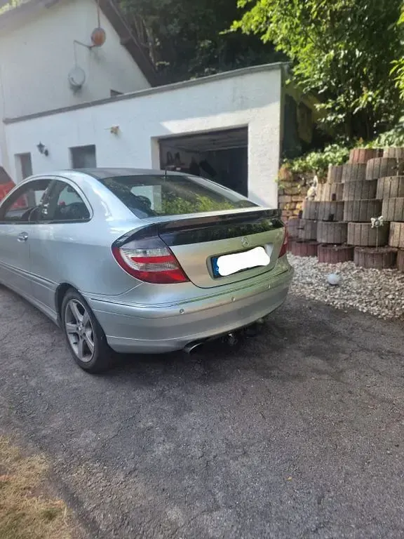 Gebraucht Mercedes C230 204 PS (150 kW) 2007 Silber Coupé