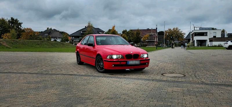 Gebraucht BMW 520 150 PS (110 kW) 2000 Rot Limousine