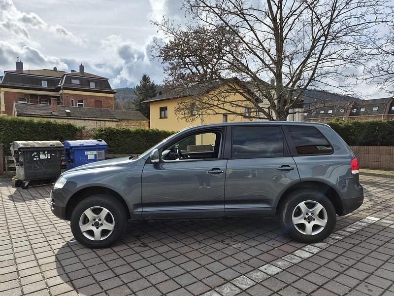 Gebraucht VW Touareg 174 PS (127 kW) 2004 Grau SUV
