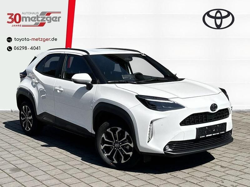Weiß Neu 2025 Toyota Yaris Cross SUV | 26.990 € (Guter Preis) - Bild 1/4