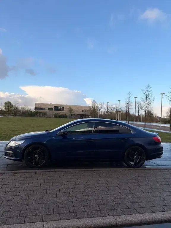 Occasion VW CC 200 ch (147 kW) 2009 Bleue Berline