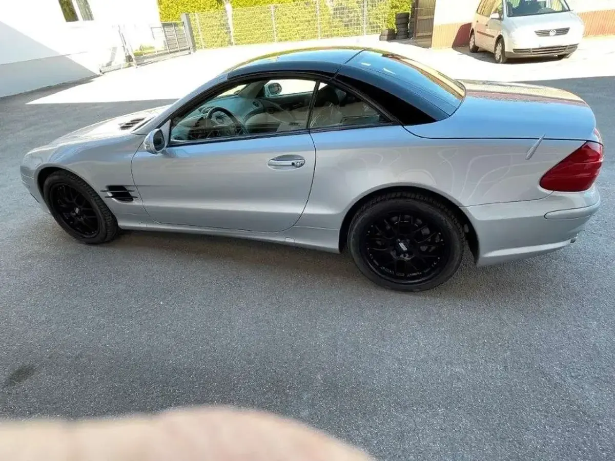 Gebraucht Mercedes SL500 AMG 306 PS (225 kW) 2003 Iridiumsilbermetallic Cabrio