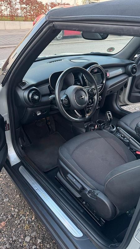 Gebraucht Mini Cooper Cabriolet Classic 136 PS (100 kW) 2021 Silber Cabrio