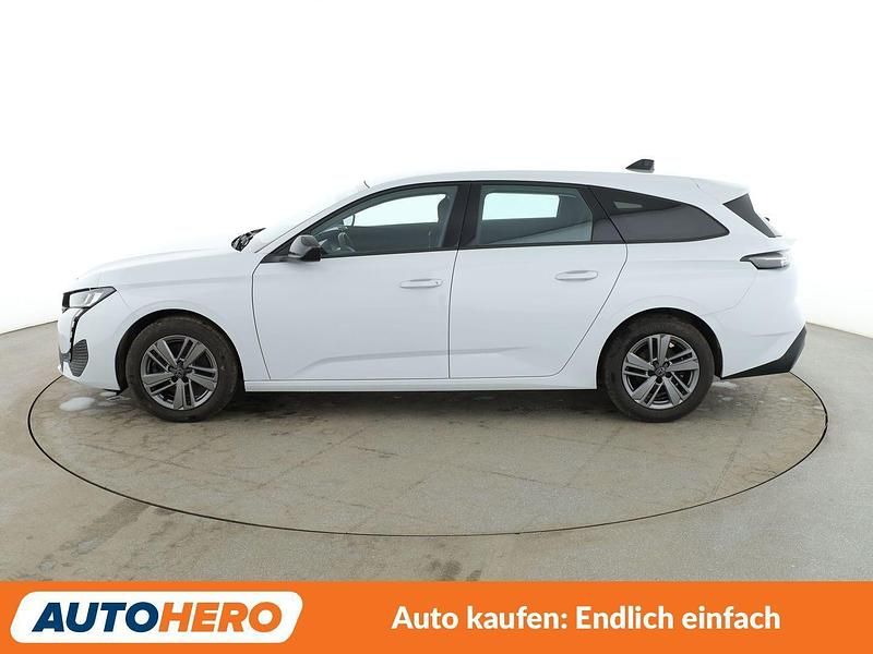 Gebraucht Peugeot 308 Active 131 PS (96 kW) 2024 Weiß Kombi