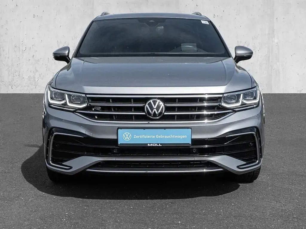 Gebraucht VW Tiguan Allspace R-line 200 PS (147 kW) 2022 Pyrit silber (metallic) SUV