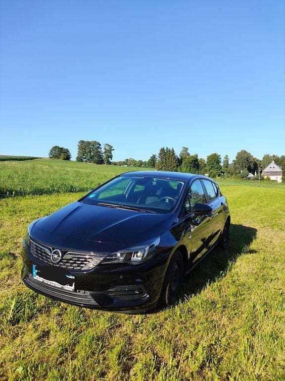 Schwarz Gebraucht 2021 Opel Astra Edition Limousine | 11.999 € (Superpreis) - Bild 1/4