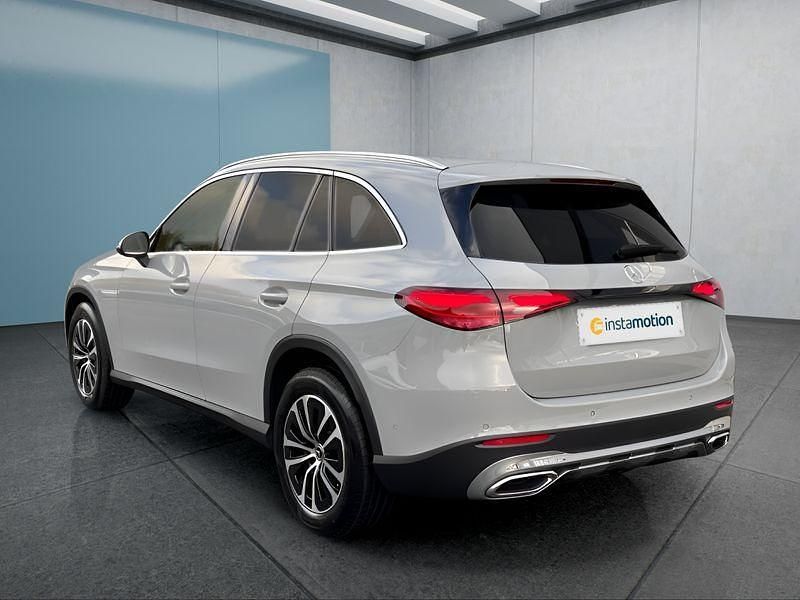 Gebraucht Mercedes GLC220 197 PS (144 kW) 2024 Grau SUV