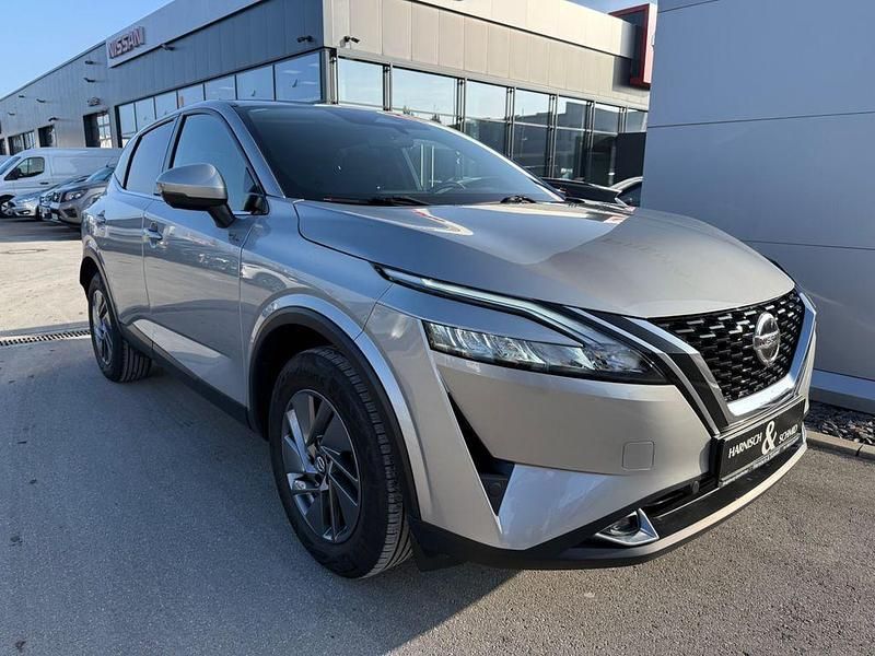 Gebraucht Nissan Qashqai Acenta 140 PS (102 kW) 2022 Silber SUV
