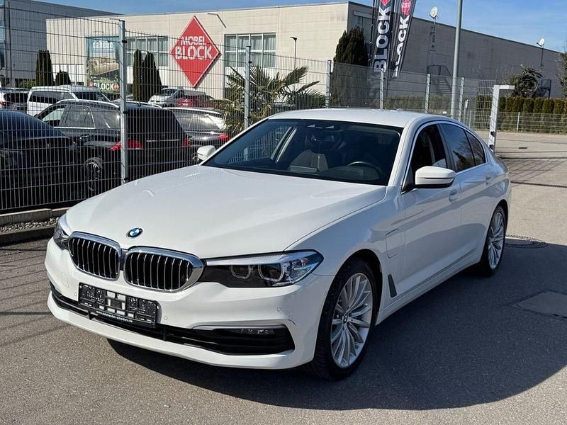 Gebraucht BMW 530e 184 PS (135 kW) 2020 Weiß Limousine