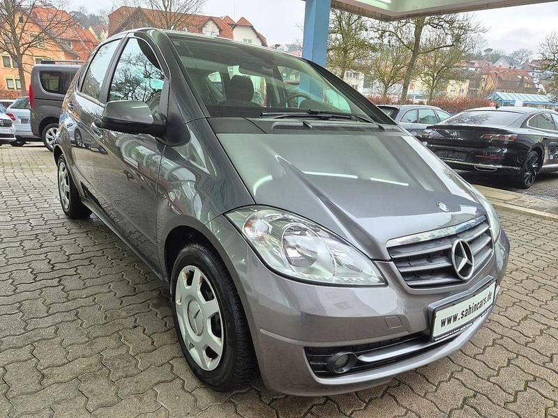 Gebraucht Mercedes A160 95 PS (69 kW) 2010 Grau Limousine