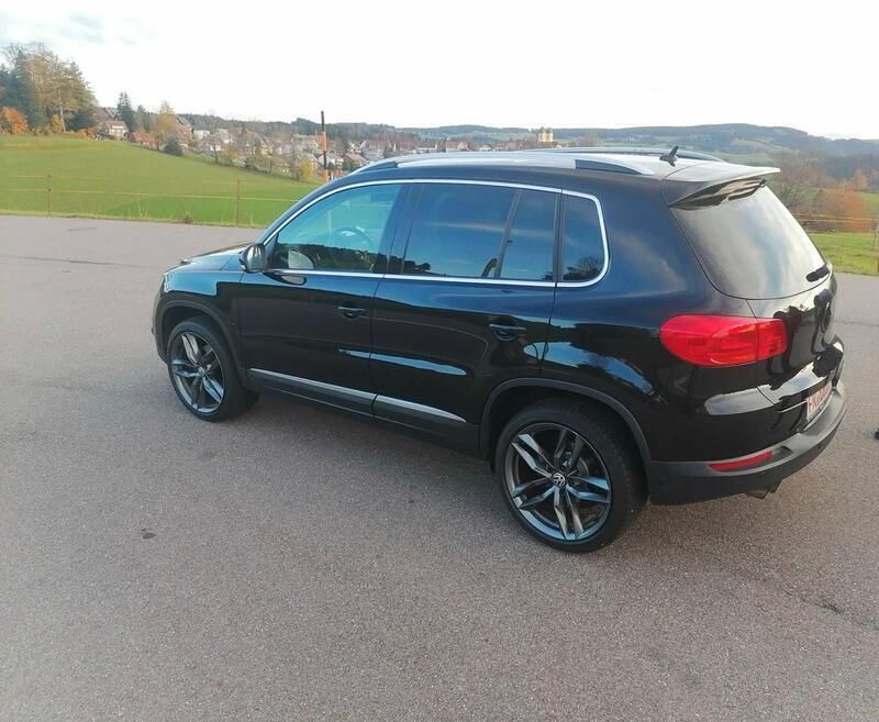 Schwarz Gebraucht 2013 VW Tiguan SUV | 9.800 € (Fairer Preis) - Bild 1/4