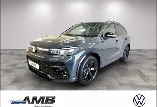 Neu VW Tiguan R-line 150 PS (110 kW) 2026 Grau SUV