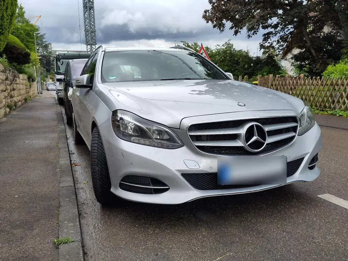 Gebraucht Mercedes E220 170 PS (125 kW) 2015 Kombi