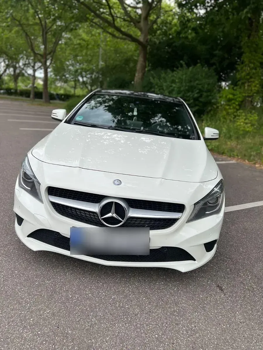 Gebraucht Mercedes CLA180 AMG line 122 PS (89 kW) 2015 Weiß Limousine