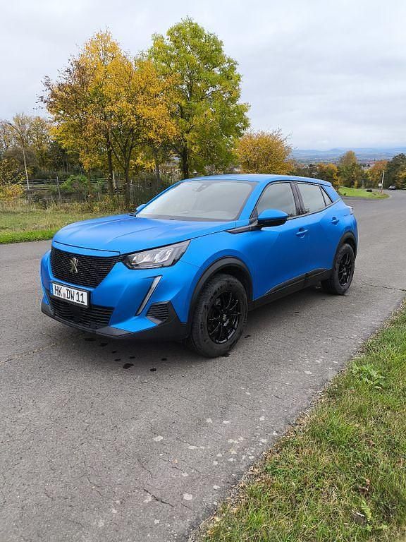 Schwarz Gebraucht 2020 Peugeot 2008 Active SUV | 14.950 € (Fairer Preis) - Bild 1/4