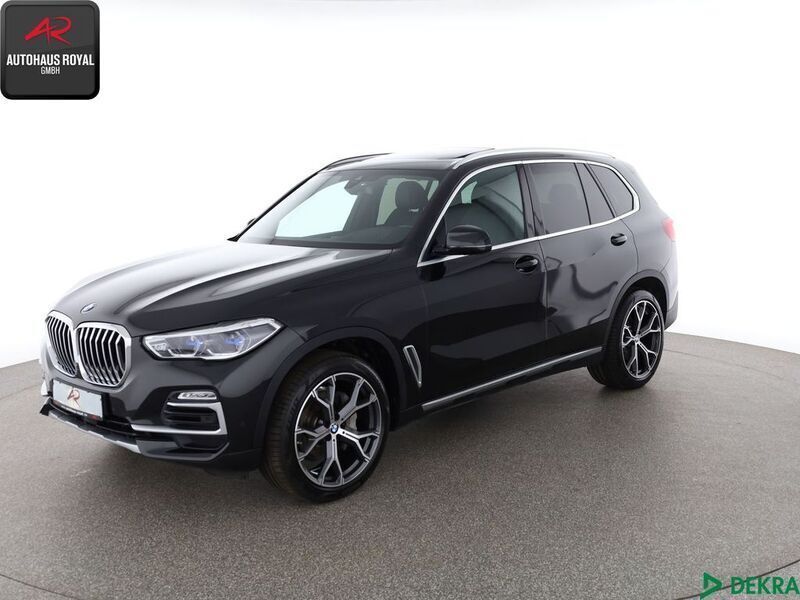 Schwarz (metallic) Gebraucht 2021 BMW X5 M Sport SUV | 54.880 € (Superpreis) - Bild 1/4