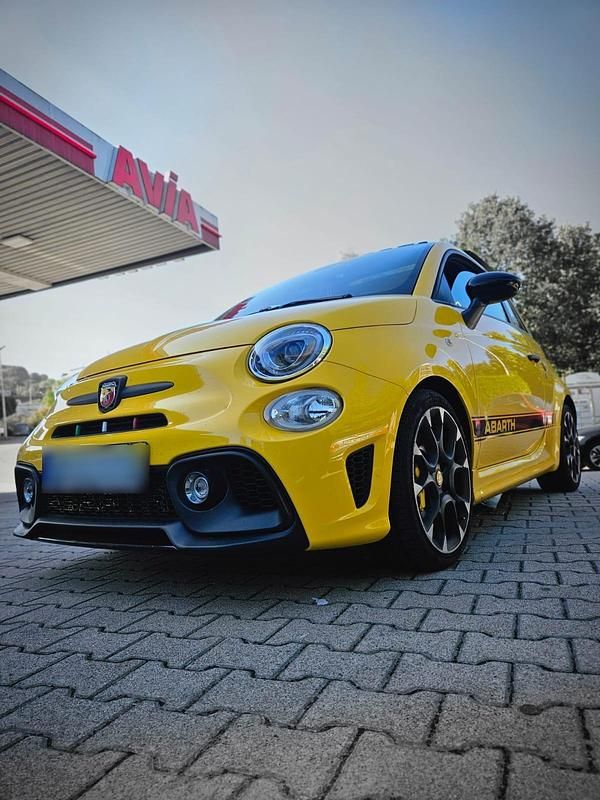 Gebraucht Abarth 595 Competizione 180 PS (132 kW) 2017 Gelb Kleinwagen
