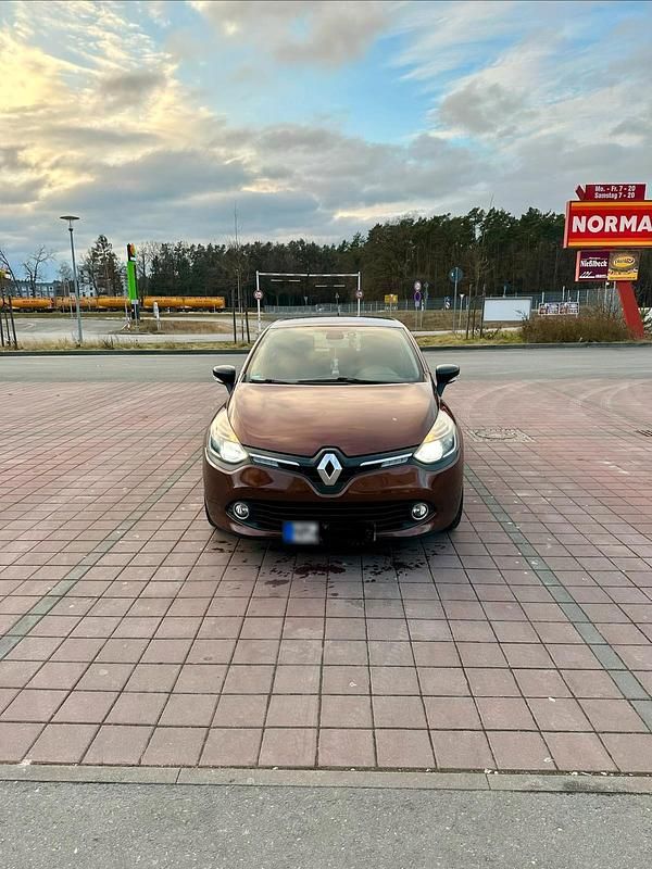 Gebraucht Renault Clio IV LIMITED 91 PS (66 kW) 2014 Braun Limousine