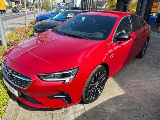 Gebraucht Opel Insignia Elegance 170 PS (125 kW) 2022 Rot Limousine