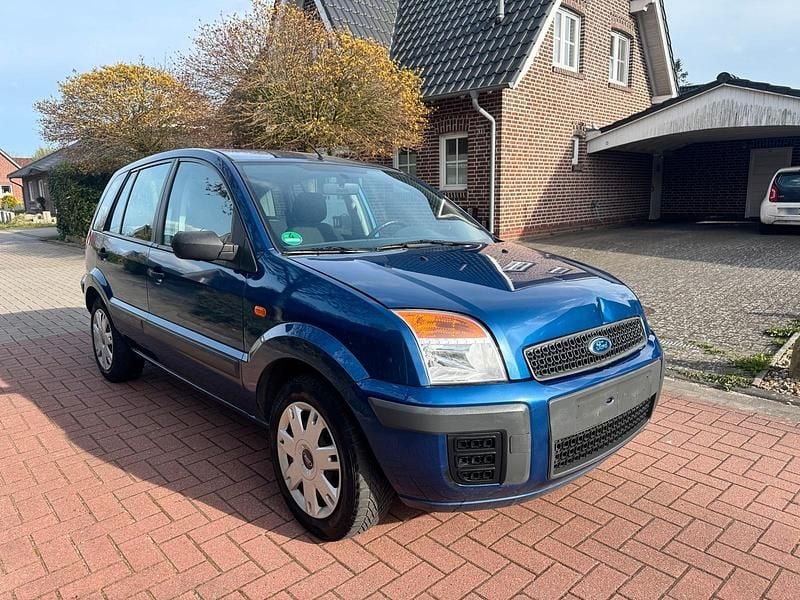 Second-hand Ford Fusion 80 CP (58 kW) 2006 Albastru Hatchback