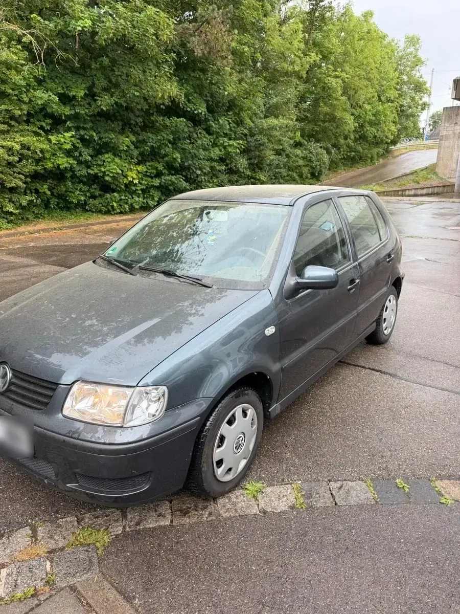 Gebraucht VW Polo 60 PS (44 kW) 2002 Grau Kleinwagen