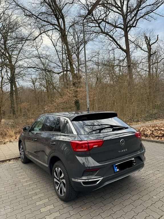Używany VW T-Roc Active 150 KM (110 kW) 2021 Szary SUV