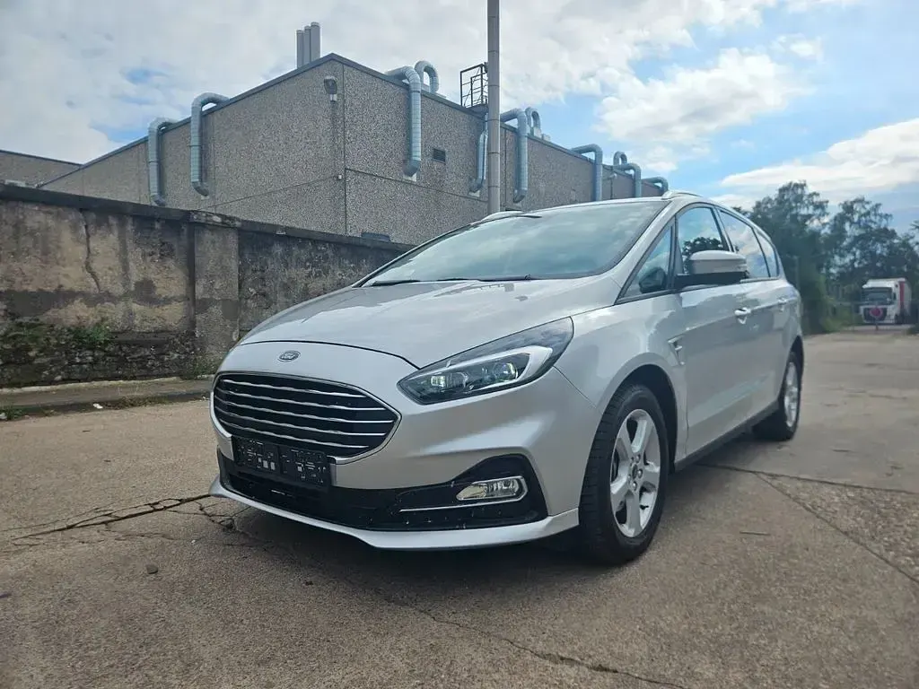 Używany Ford S-MAX Trend 190 KM (139 kW) 2020 Srebrny Minivan