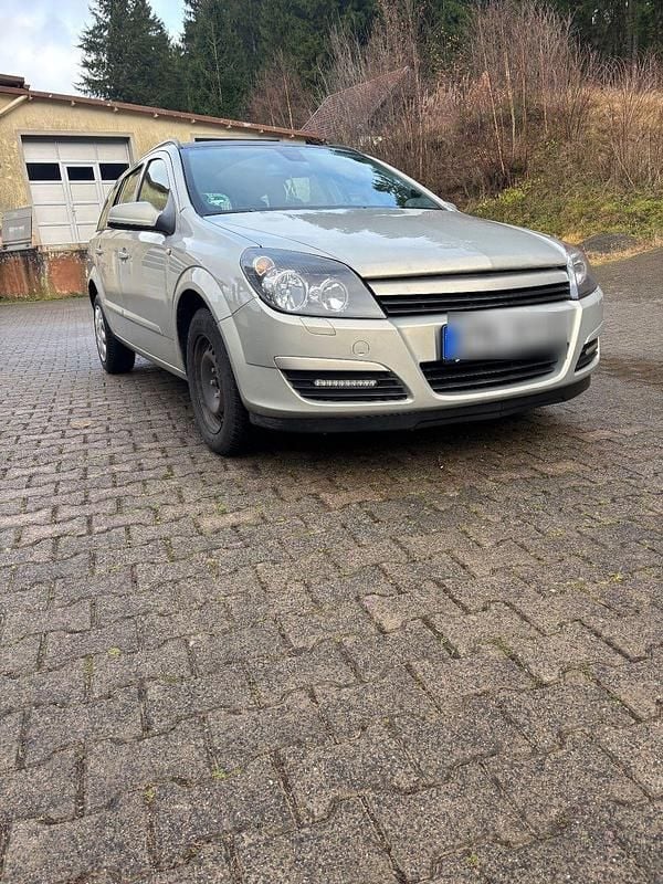 Silber Gebraucht 2004 Opel Astra Kombi | 1.700 € (Superpreis) - Bild 1/4