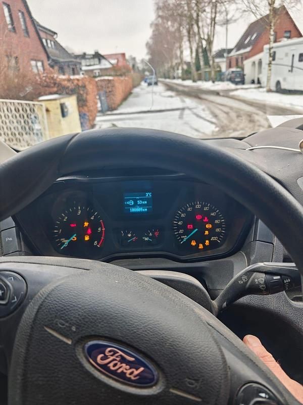 Gebraucht Ford Transit 2017 Weiß Van / Kleinbus